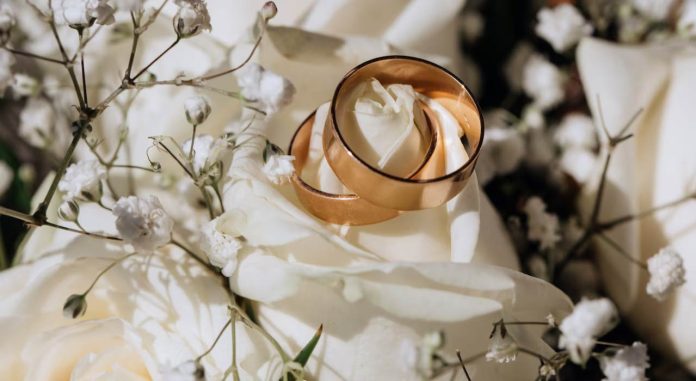 Casatoria cu un cetatean strain