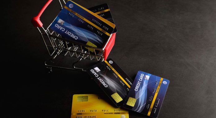 VISA sau Mastercard VISA sau Mastercard