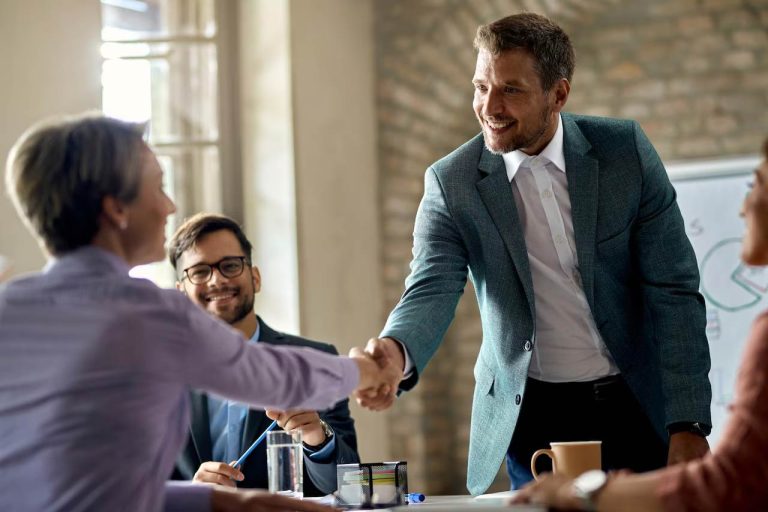 Ce Este o Persoană Fizică Independentă