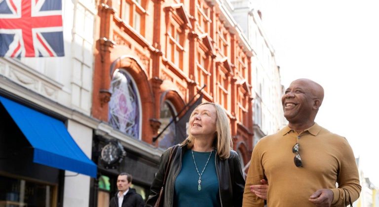 Obținerea rezidenței în UK pentru români